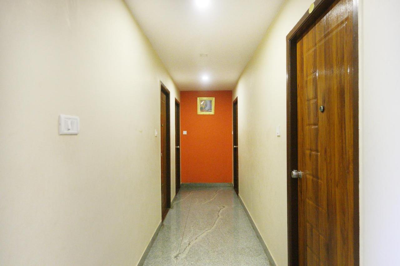Oyo 7224 Krishna Prasad Hotel Chennai Exterior photo